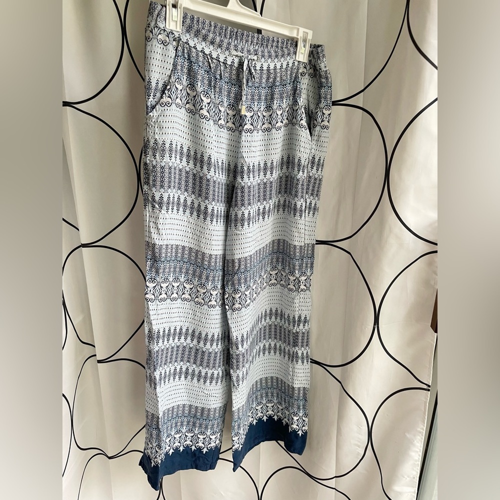Lightweight Blue and White Patterned Pants | Women’s size 10